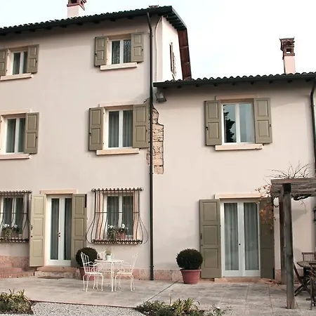 Frühstückspension Relais Bacio Di Luna *