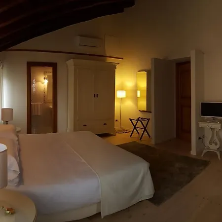Relais Bacio Di Luna Frühstückspension *